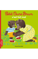 Petit ours brun s'est fait mal